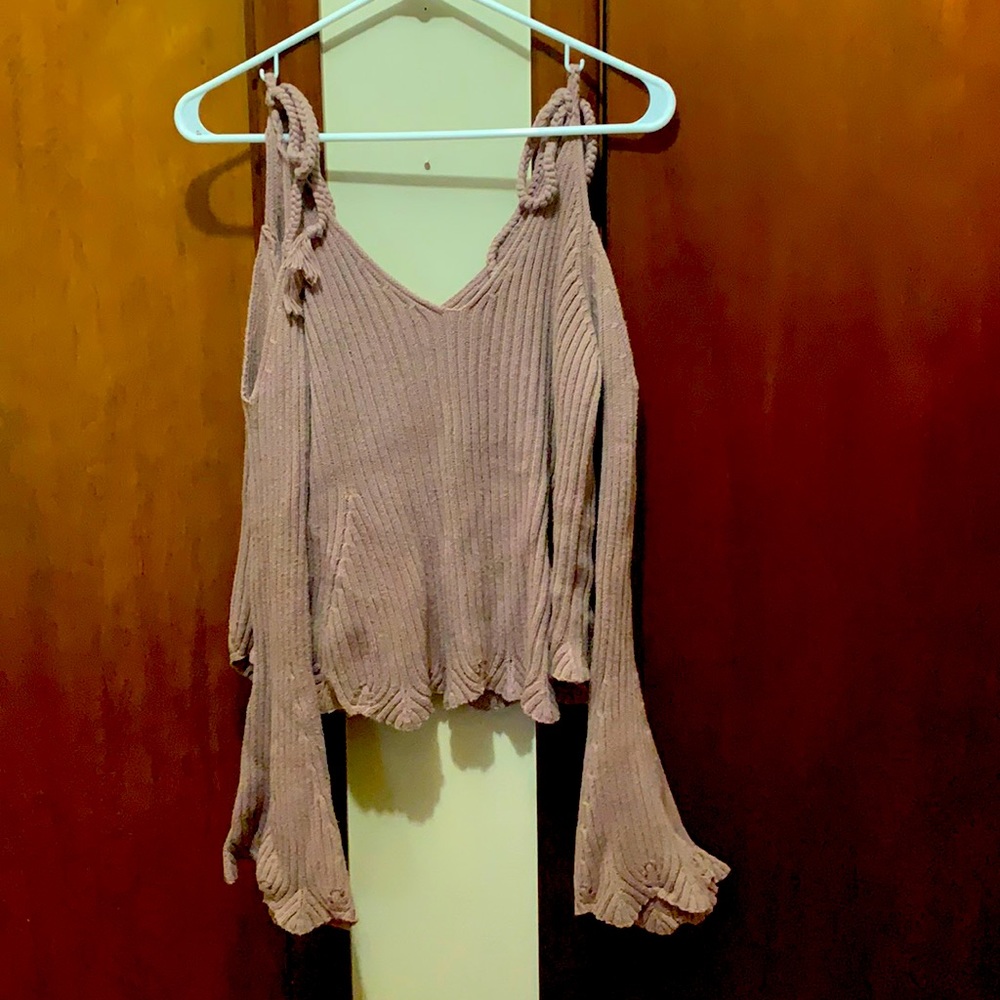 LA hearts cold shoulder flare sleeve crop sweater